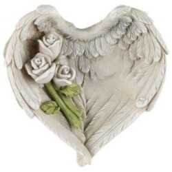 Ruusut siipien suojassa n.15x14cm