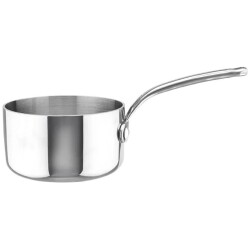 Minikasari Heirol 0,3L Teraskattila sopii kaikille liesille (myos induktiolle!) seka uuniin. Paksu kolmikerrosrakenne, jonka